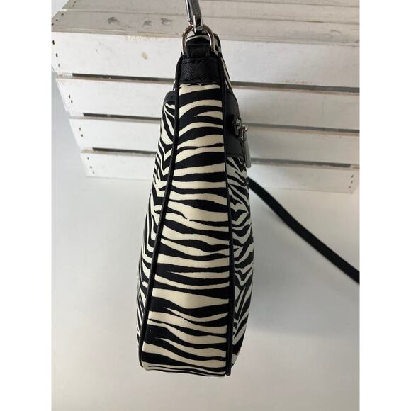 MICHAEL KORS NWT BLACK WHITE ANIMAL NYLON CROSSBODY BAG - Picture 3 of 16
